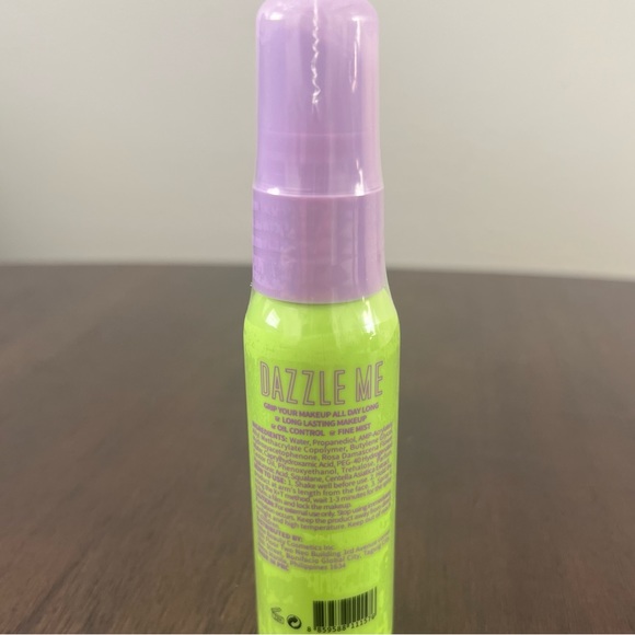 BRAND NEW DAZZLE ME Makeup Setting Spray Travel Size 30ml - Picture 3 of 4